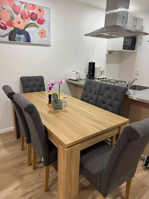 Stunning 3 Bd - 2 Bth City Apt - Pool & Carpark Auckland Luaran gambar
